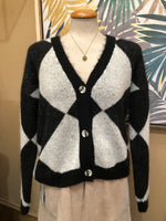 Sweater negra con blanco 20229