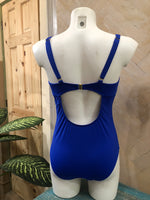 CALZONETA EW6335 (rojo, azul, negro)