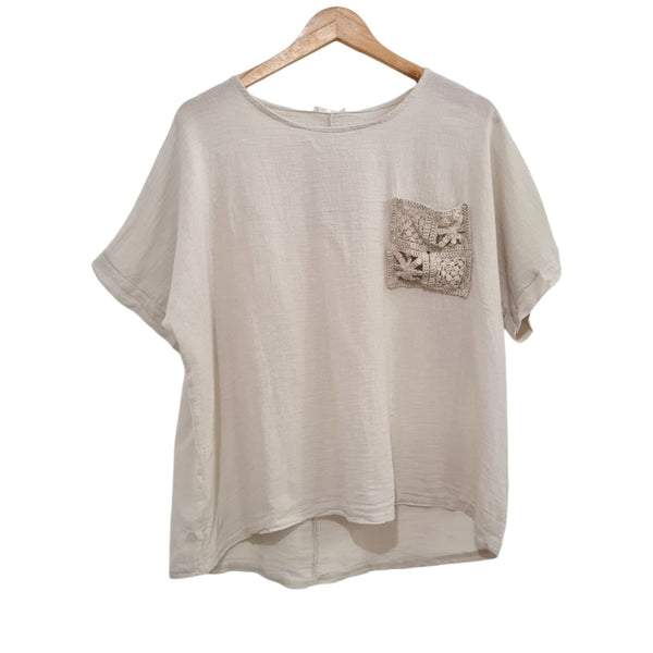 CAMISETA BOLSO TEJIDO BEIGE 90505