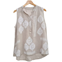 BLUSA  ESTAMAPADA SIN MANGA 8228