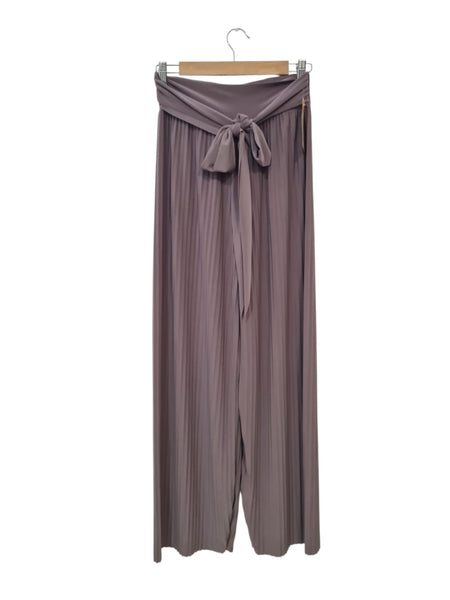 PANTALON GRIS CON PALETONES