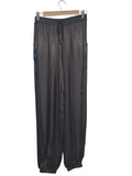 PANTALON LISO CON RESORTE 92694 (CAFE, BIEGE, GRIS, NEGRO, OLIVO)